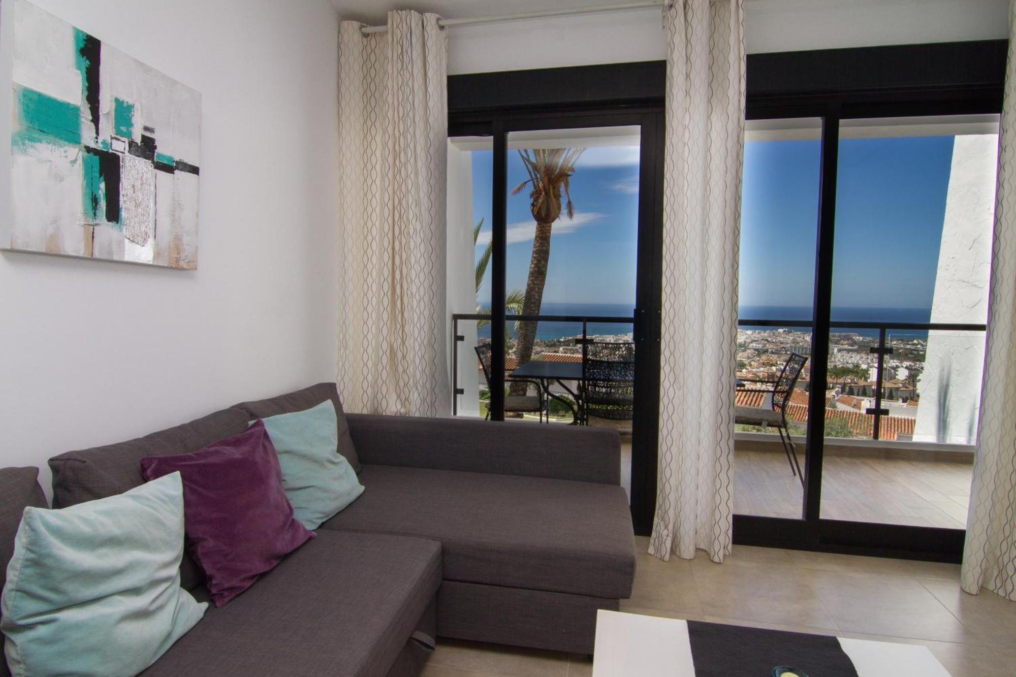 Apartamentos & Spa Torres De San Juan Нерха Экстерьер фото