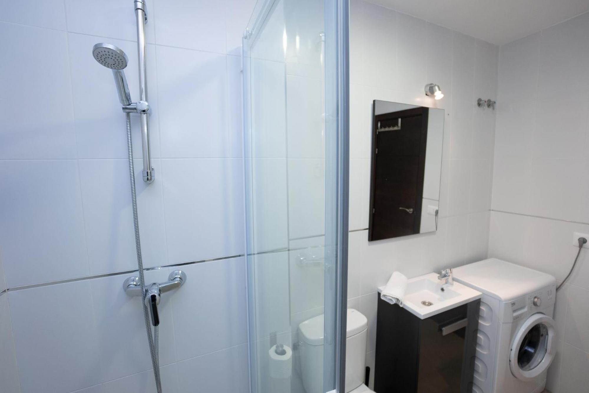 Apartamentos & Spa Torres De San Juan Нерха Экстерьер фото