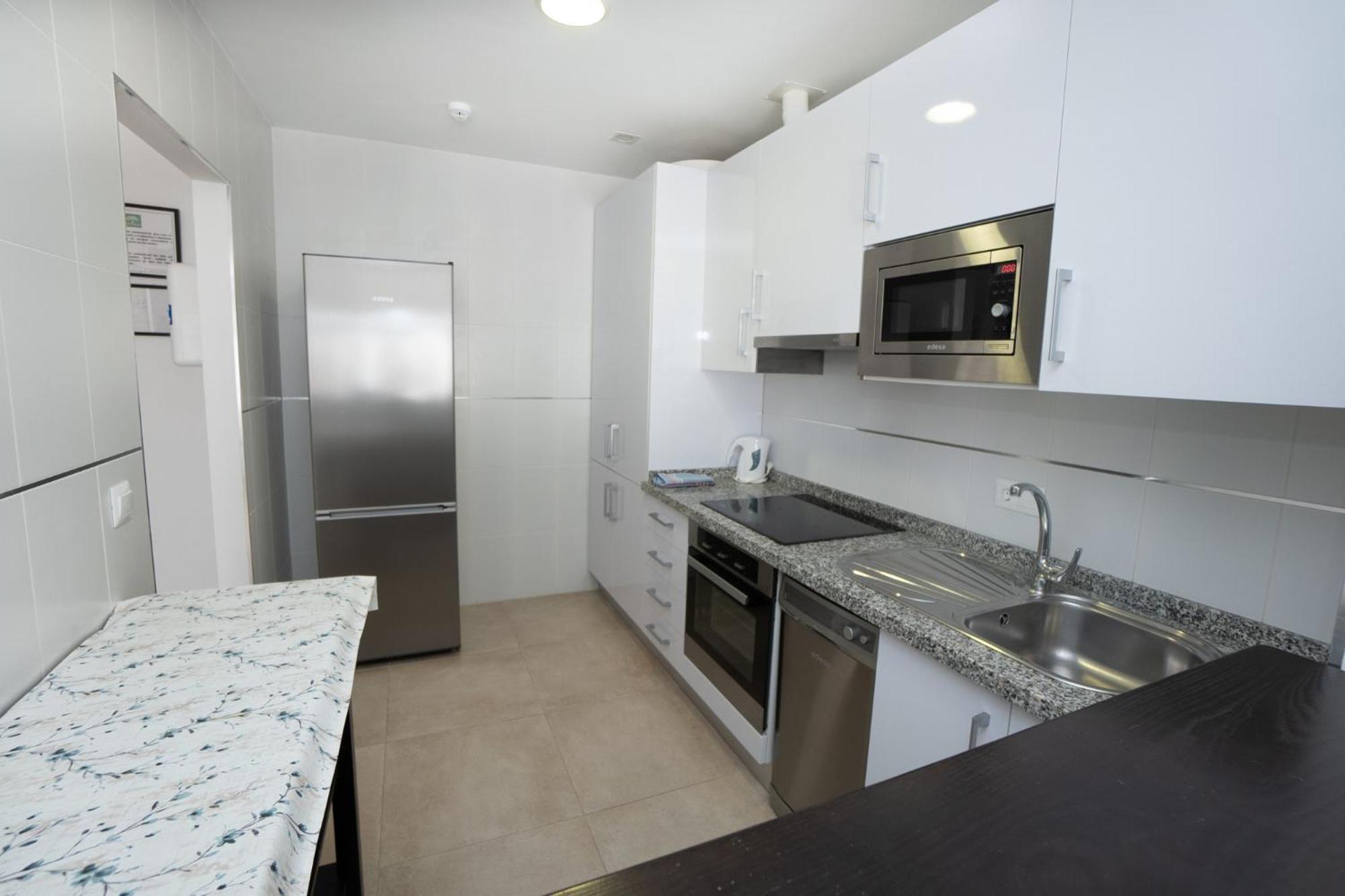 Apartamentos & Spa Torres De San Juan Нерха Экстерьер фото