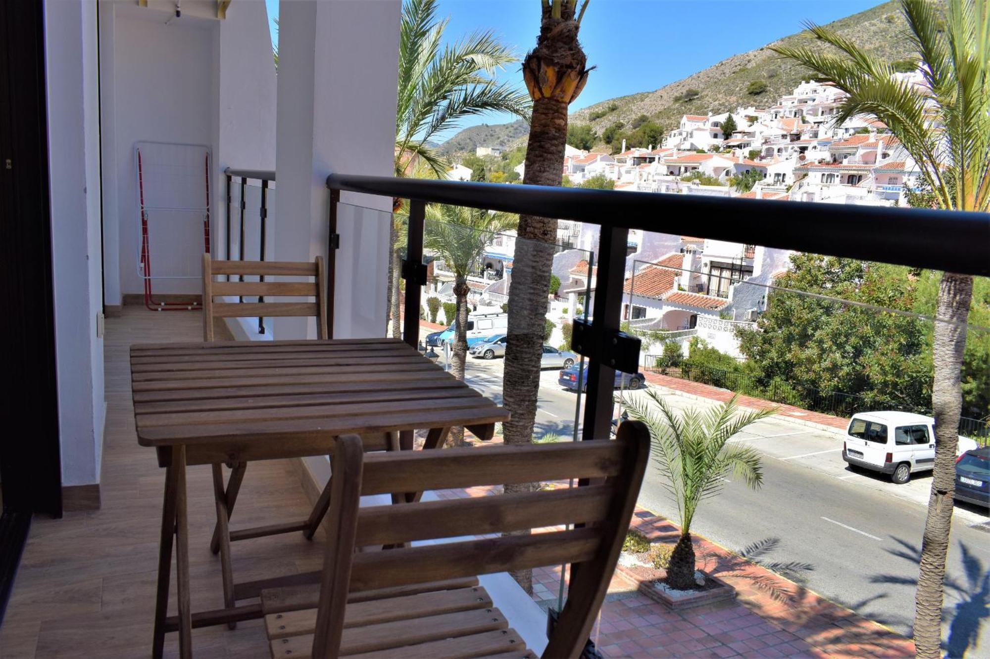 Apartamentos & Spa Torres De San Juan Нерха Экстерьер фото