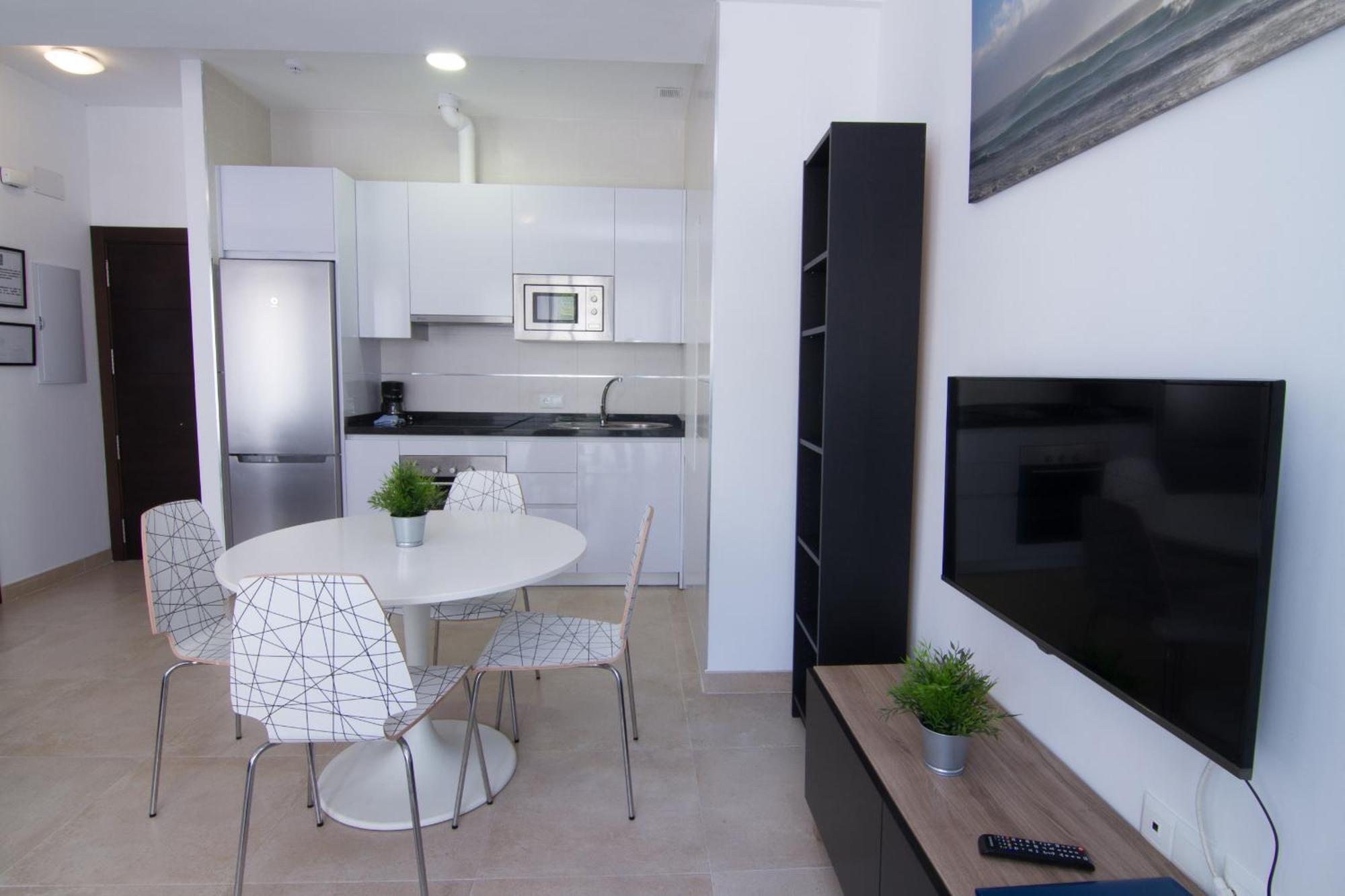 Apartamentos & Spa Torres De San Juan Нерха Экстерьер фото
