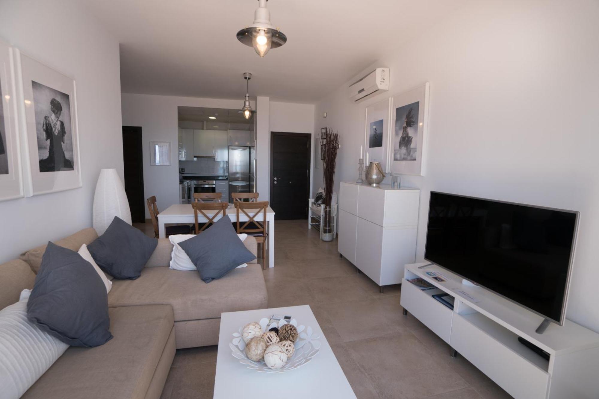 Apartamentos & Spa Torres De San Juan Нерха Экстерьер фото