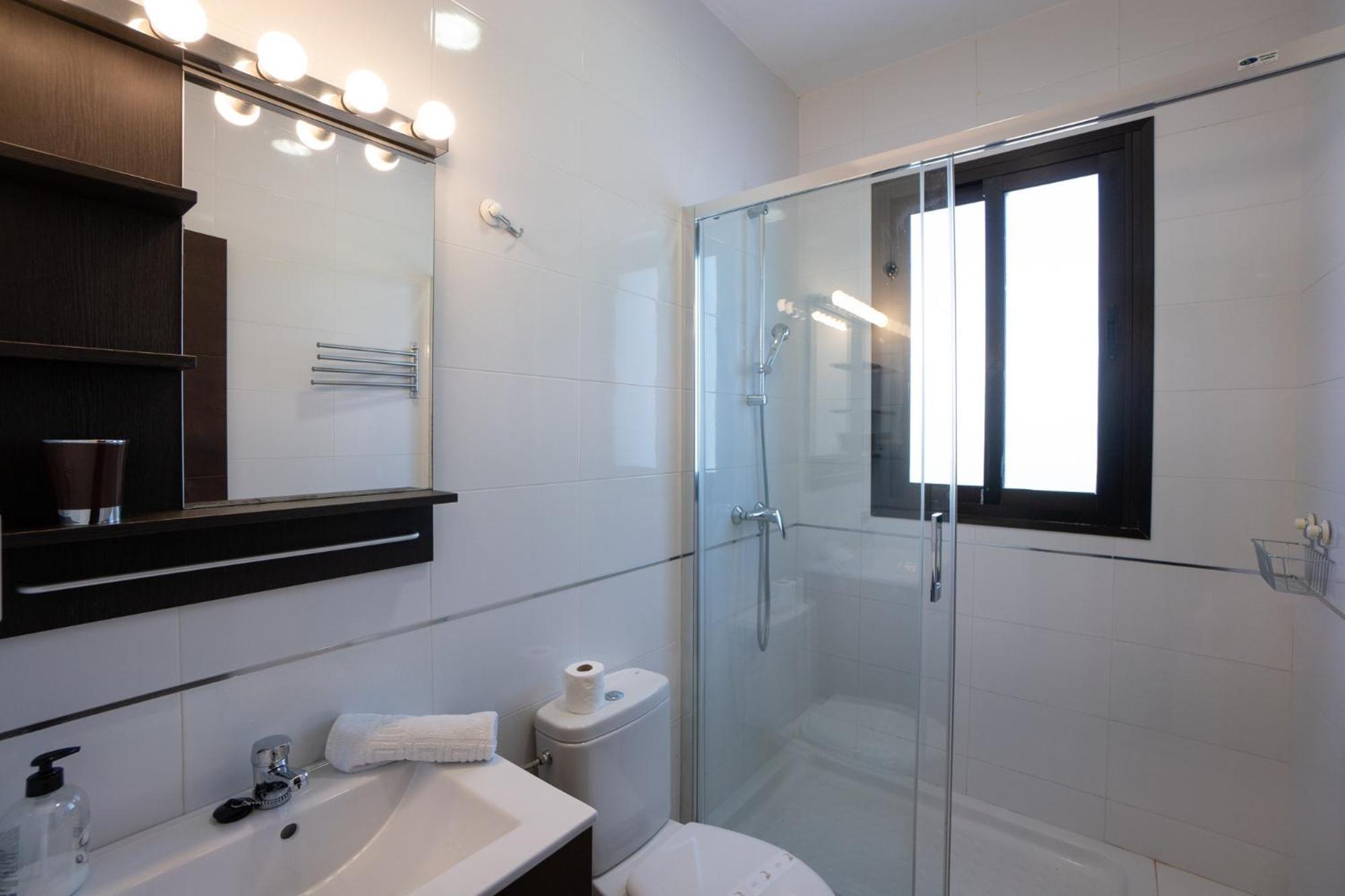 Apartamentos & Spa Torres De San Juan Нерха Экстерьер фото